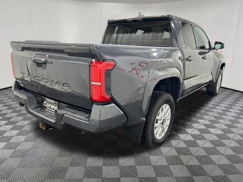 Used 2024 Toyota Tacoma SR5 AWD/4WD image 7