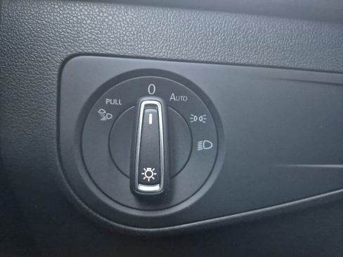 Used 2022 Volkswagen Tiguan SEL R-Line image 26