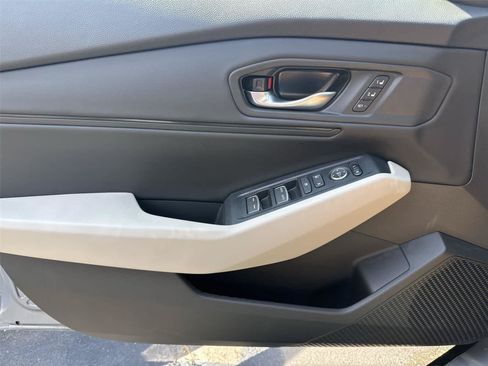 Used 2025 Honda Accord EX-L image 32