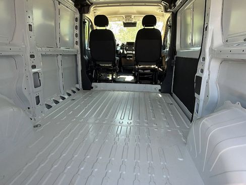 New 2026 RAM ProMaster 2500 w/ Convenience Group image 15