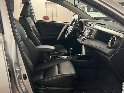 Used 2015 Toyota RAV4 Limited image 35