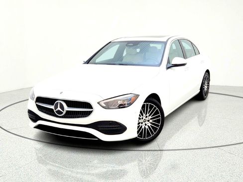 Used 2025 Mercedes-Benz C 300 Sedan image 2