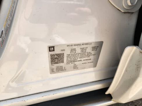 Used 2020 Chevrolet Traverse Premier w/ LPO, Floor Liner Package FWD image 22