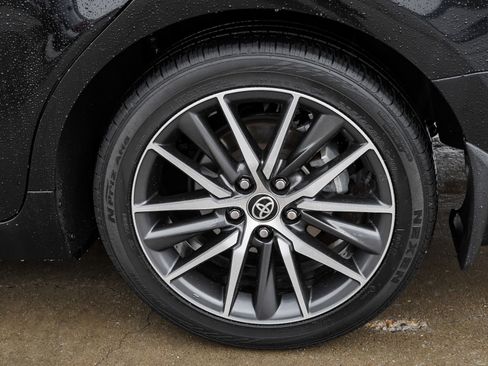 Certified 2021 Toyota Camry XLE AWD/4WD image 13