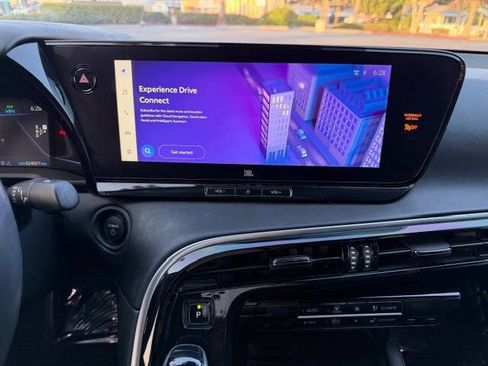 Used 2023 Toyota Mirai w/ Advanced Technology Package image 15