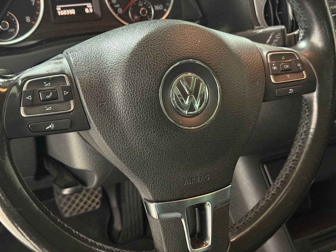 Used 2013 Volkswagen Tiguan SE FWD image 48