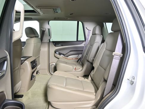 Used 2019 Chevrolet Tahoe Premier AWD/4WD image 18