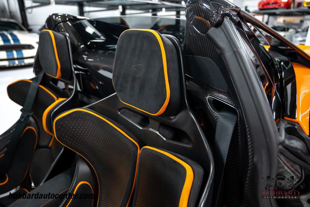 Used 2024 McLaren 750S Spider RWD image 18