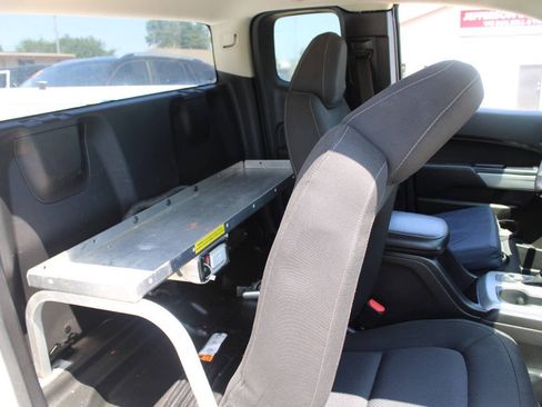 Used 2022 Chevrolet Colorado LT w/ Fleet Safety Package AWD/4WD image 10