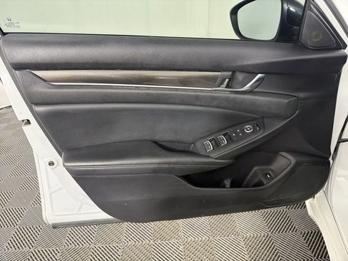 Used 2021 Honda Accord Sport image 18