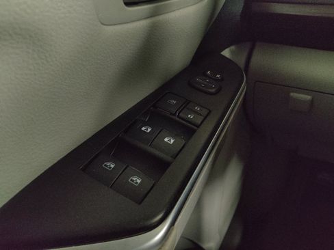 Used 2015 Toyota Camry LE FWD image 27