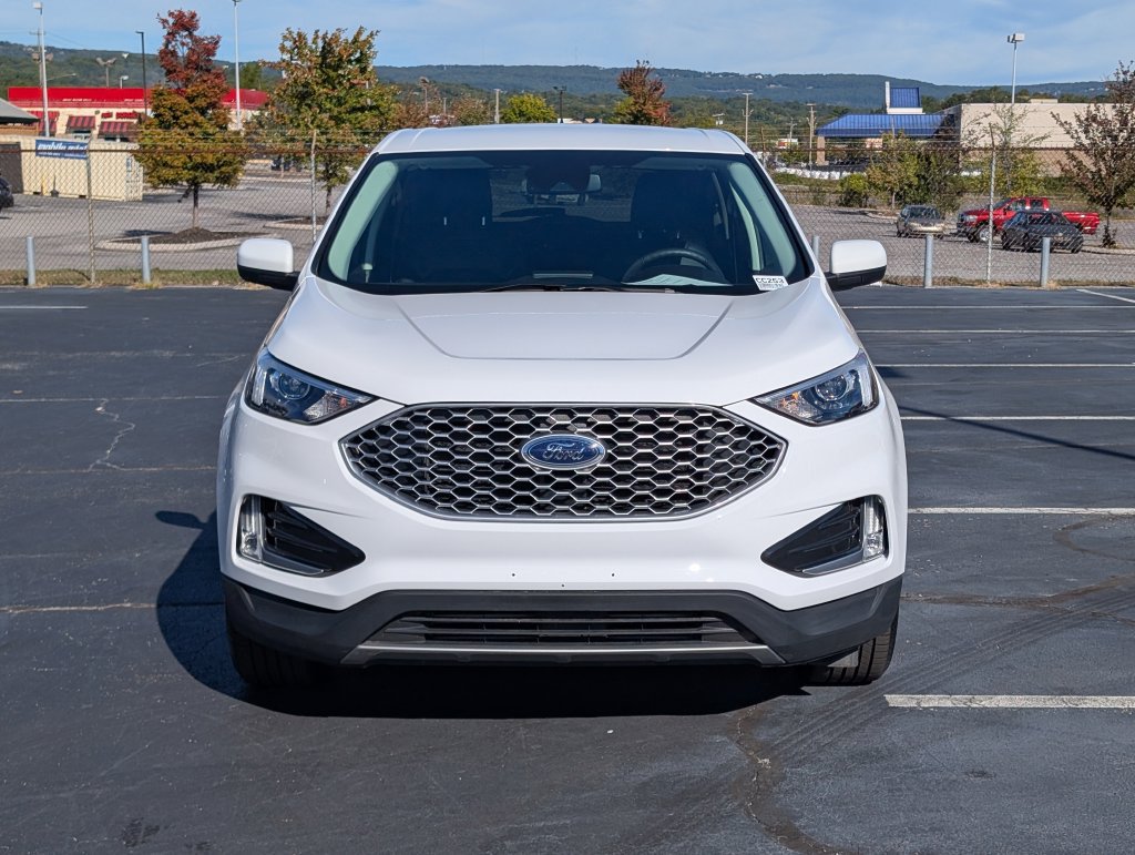 Certified 2024 Ford Edge SEL w/ Convenience Package AWD/4WD image 7