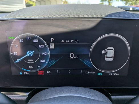 Certified 2023 Kia Niro Wave FWD image 34