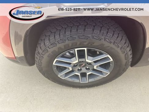 Used 2026 GMC Terrain AT4 w/ Convenience Package III AWD/4WD image 32