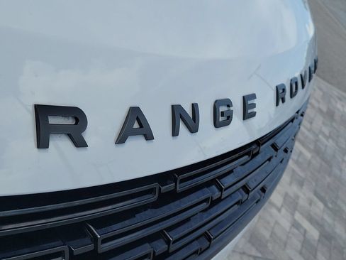 Used 2024 Land Rover Range Rover Sport Dynamic SE AWD/4WD image 9
