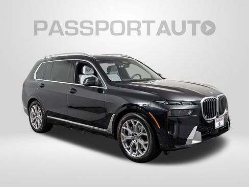 Used 2025 BMW X7 xDrive40i w/ Premium Package image 8