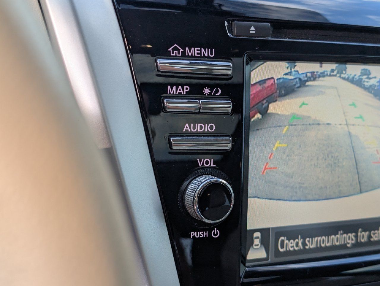 Used 2016 Nissan Murano SL w/ SL Technology Package FWD image 16