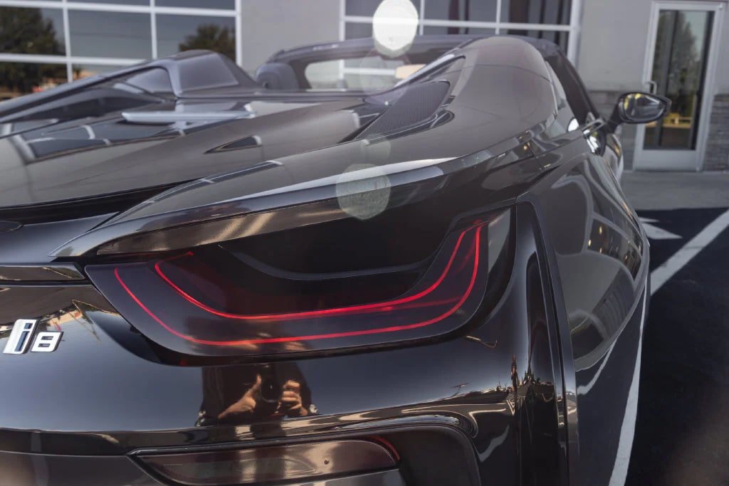 Used 2019 BMW i8 Roadster AWD/4WD image 16