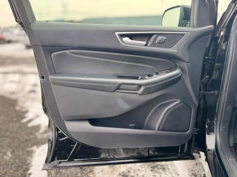 Used 2017 Ford Edge Titanium w/ Equipment Group 301A image 10