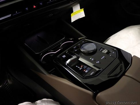 Used 2026 BMW 530i xDrive w/ Premium Package AWD/4WD image 8