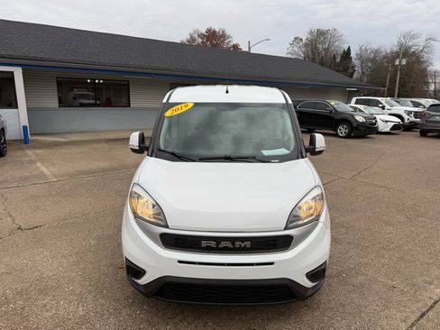 Used 2019 RAM ProMaster City Tradesman SLT image 2