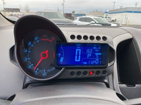 Used 2013 Chevrolet Sonic LT image 10