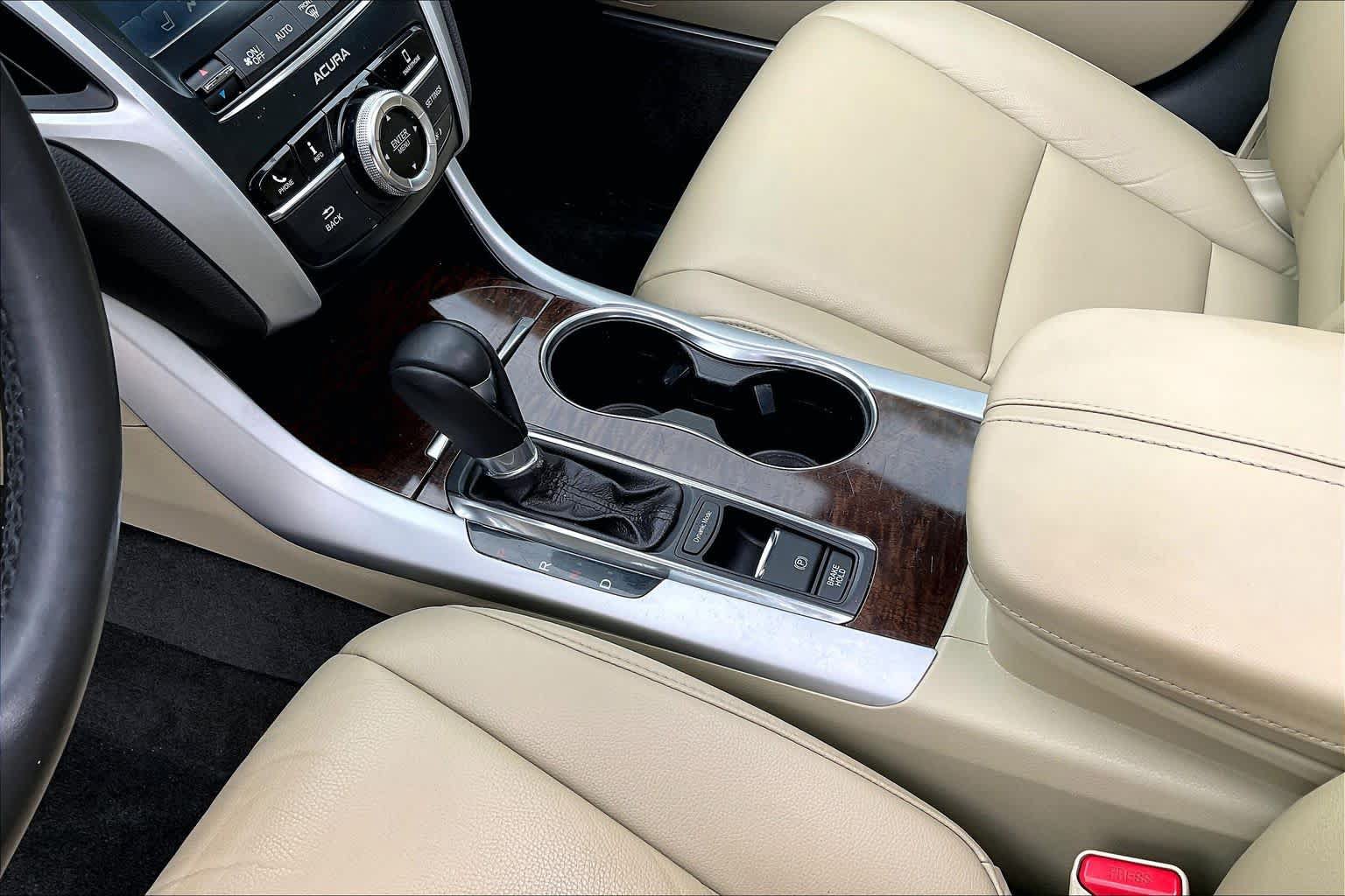 Certified 2018 Acura TLX FWD image 16