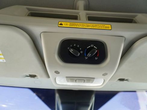 Used 2019 Ford Transit 150 XLT image 26