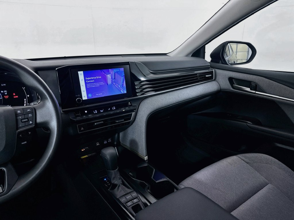 Used 2026 Toyota Camry LE w/ Convenience Package FWD image 22