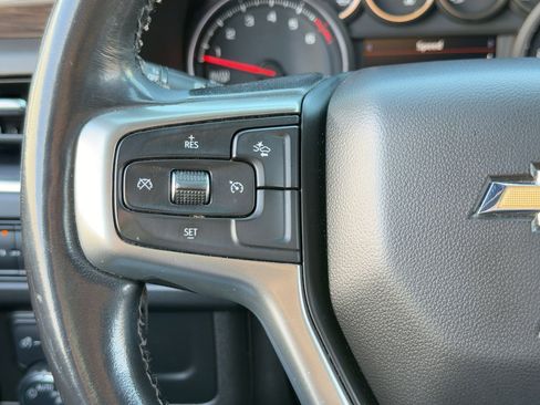 Used 2021 Chevrolet Suburban LT image 15