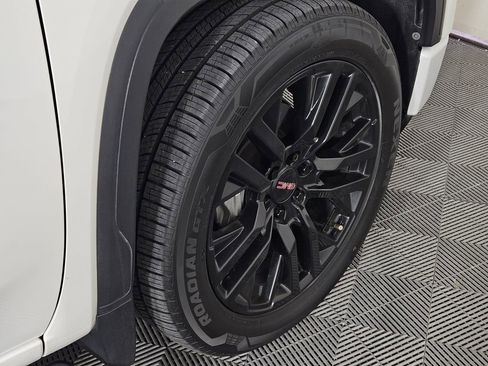 Used 2020 GMC Sierra 1500 Denali RWD image 7