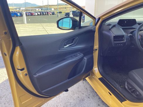 New 2026 Toyota Prius Plug-In Hybrid image 12