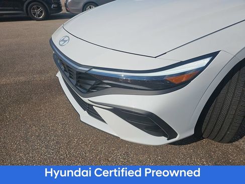 Certified 2025 Hyundai Elantra SEL FWD image 26