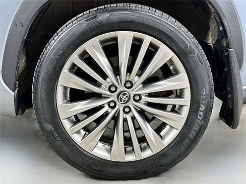 Used 2022 Toyota Highlander Platinum image 33