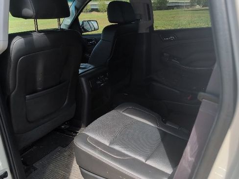 Used 2015 Chevrolet Tahoe LTZ AWD/4WD image 17