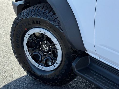 New 2025 Ford Bronco Base w/ Sasquatch Package image 9