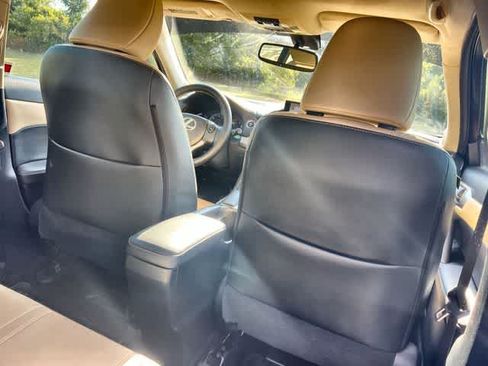 Used 2016 Lexus CT 200h w/ Navigation Package FWD image 13