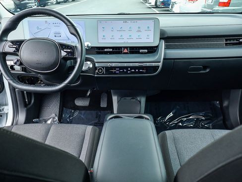 Used 2024 Hyundai Ioniq 5 SEL RWD image 7