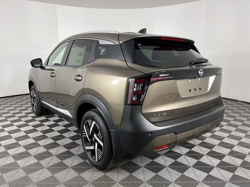 New 2026 Nissan Kicks SV w/ SV Premium Package image 7