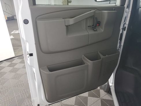 New 2026 Chevrolet Express 2500 w/ Driver Convenience Package RWD image 27