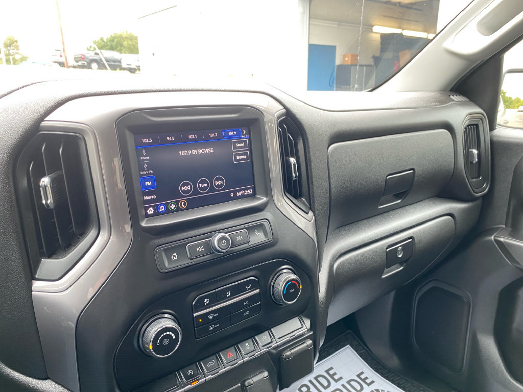 Certified 2021 Chevrolet Silverado 1500 Custom AWD/4WD image 30