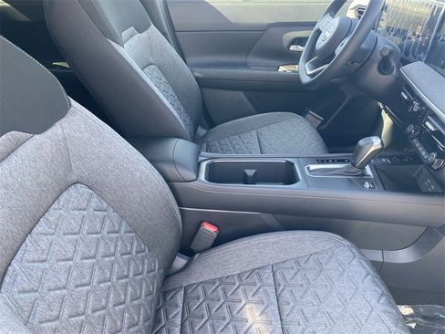 New 2026 Nissan Kicks SV image 9