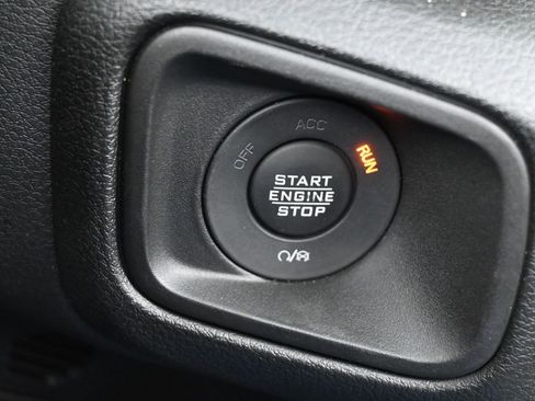 Used 2024 Jeep Wrangler Unlimited image 29