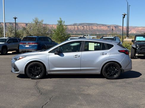 Used 2024 Subaru Impreza 2.0i AWD/4WD image 2
