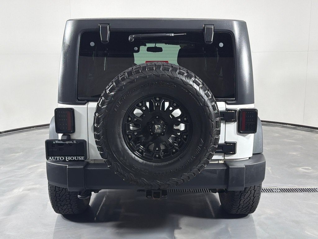 Used 2013 Jeep Wrangler Unlimited Sport AWD/4WD image 6