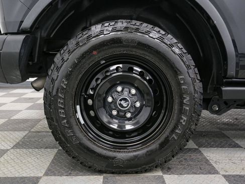 Used 2023 Ford Bronco Black Diamond AWD/4WD image 16