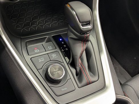 New 2025 Toyota RAV4 SE image 14