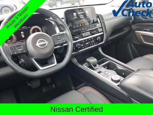 Certified 2023 Nissan Pathfinder Platinum AWD/4WD image 17