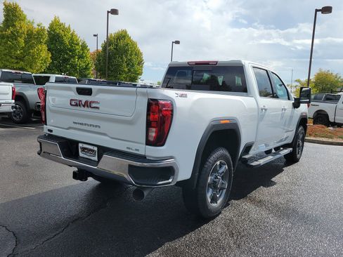 New 2026 GMC Sierra 2500 SLE w/ SLE Value Package; image 3
