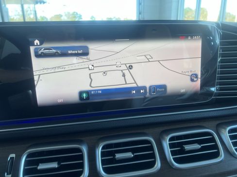 Certified 2025 Mercedes-Benz GLE 450e 4MATIC image 35